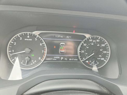 Used 2024 Nissan Pathfinder S FWD image 13