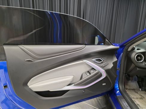 Used 2017 Chevrolet Camaro SS RWD image 29