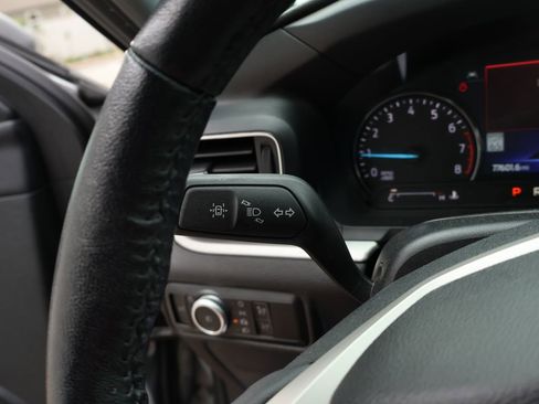 Used 2022 Ford Explorer XLT w/ Equipment Group 202A AWD/4WD image 23