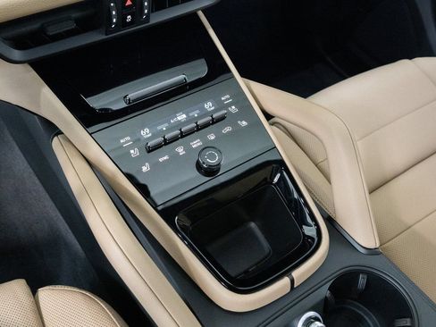 New 2026 Porsche Cayenne AWD/4WD image 16