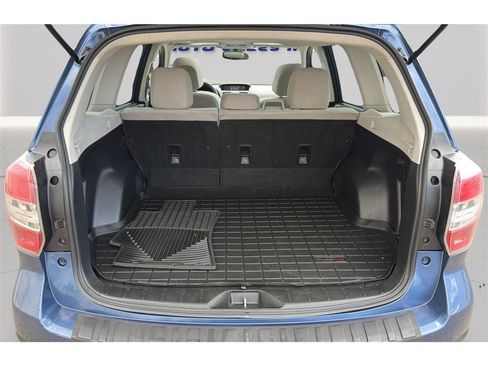 Used 2014 Subaru Forester 2.5i Premium AWD/4WD image 30