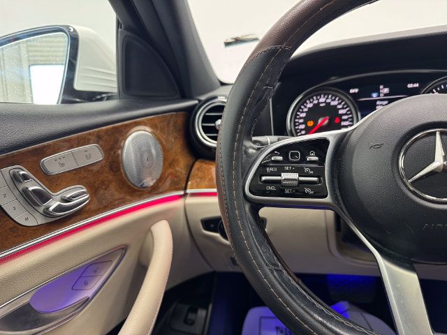 Used 2019 Mercedes-Benz E 300 4MATIC image 22