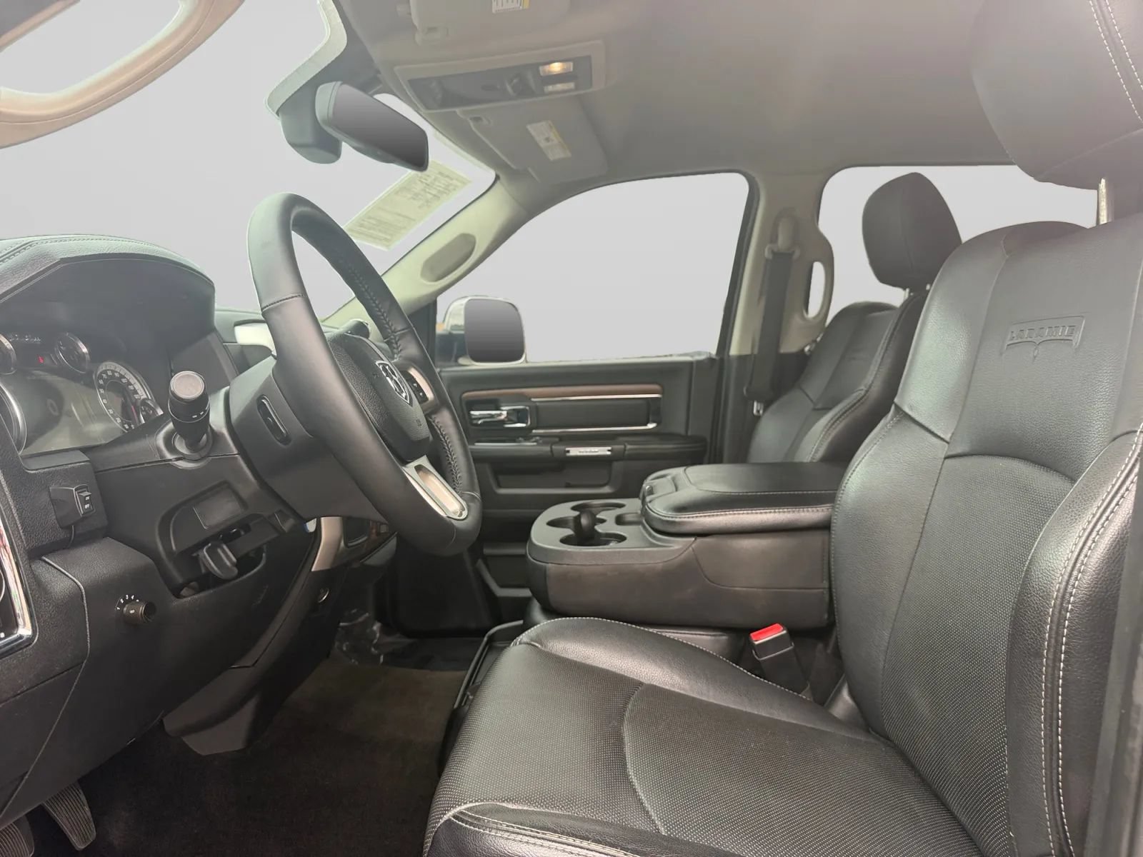 Used 2017 RAM 2500 Laramie AWD/4WD image 16