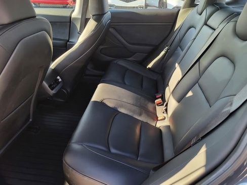 Used 2023 Tesla Model 3 Standard Range image 12