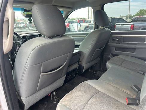 Used 2015 RAM 1500 Classic SLT w/ SLT Plus D←cor Group AWD/4WD image 28