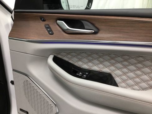 Used 2021 Jeep Grand Cherokee L Summit w/ Advanced Protech Group IV AWD/4WD image 27