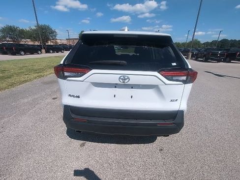 Certified 2025 Toyota RAV4 XLE FWD image 6
