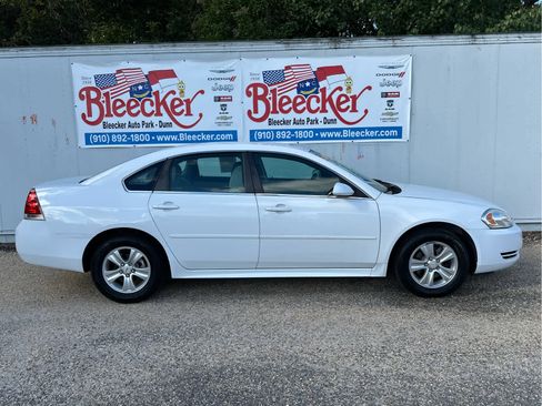Used 2016 Chevrolet Impala Limited LS image 2