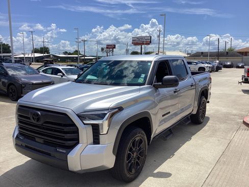 Used 2024 Toyota Tundra SR5 AWD/4WD image 3
