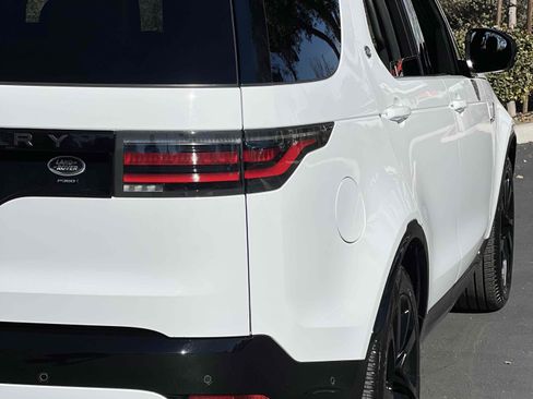 Used 2021 Land Rover Discovery S R-Dynamic image 56