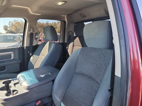 Used 2014 RAM 1500 Classic SLT image 19