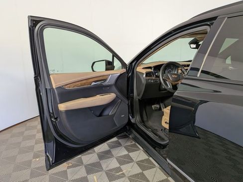 Certified 2024 Cadillac XT5 Sportv w/ Platinum Package AWD/4WD image 15