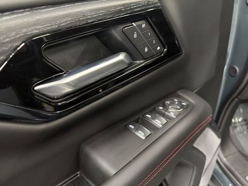 New 2026 GMC Yukon XL AT4 Ultimate w/ LPO, Illumination Package AWD/4WD image 26