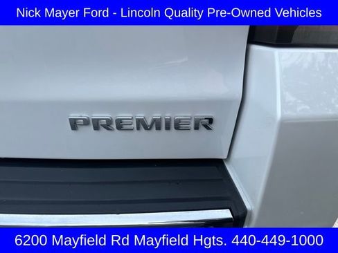 Used 2020 Chevrolet Suburban Premier image 18