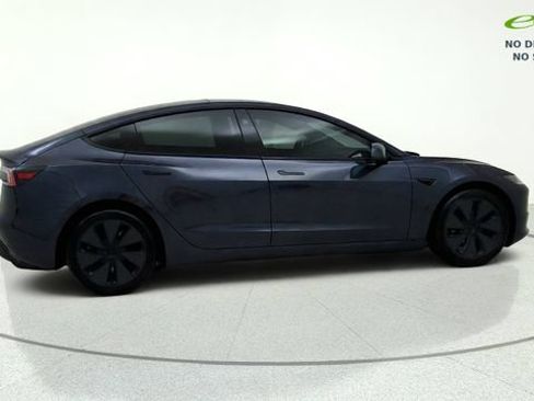 Used 2025 Tesla Model 3 Long Range AWD/4WD image 8