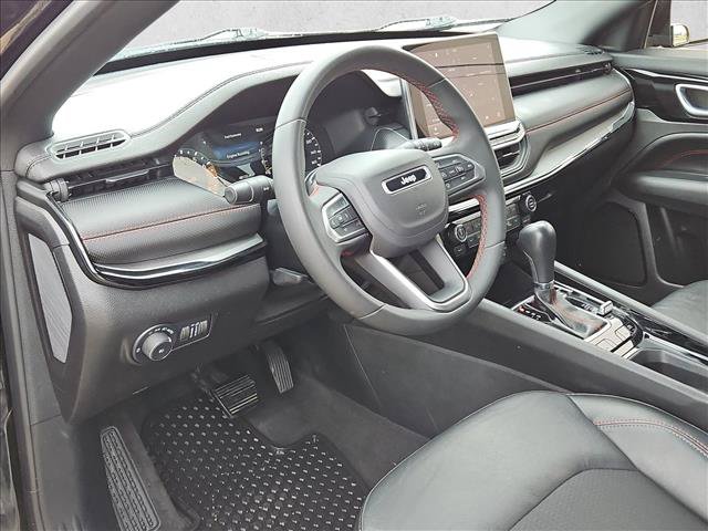 Used 2023 Jeep Compass Trailhawk AWD/4WD image 10