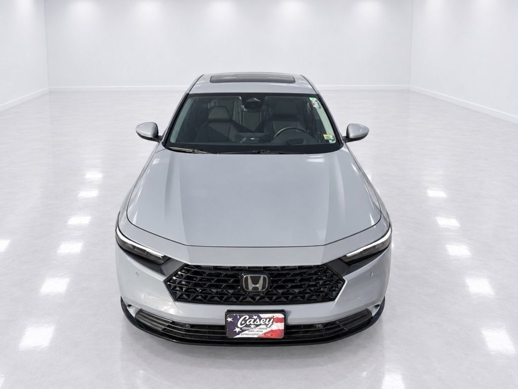 Used 2023 Honda Accord Touring image 7