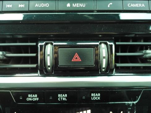 Used 2022 Nissan Pathfinder SV FWD image 42