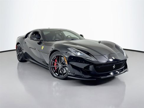 Used 2018 Ferrari 812 Superfast image 40