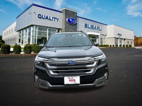 Certified 2025 Subaru Forester Limited AWD/4WD image 6