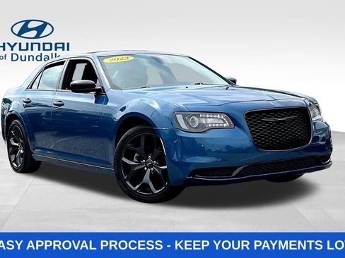 Used 2023 Chrysler 300 Touring w/ Sport Appearance Package RWD image 3