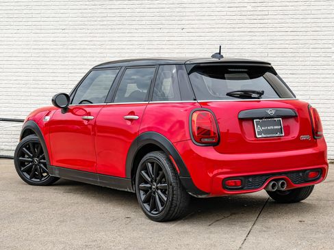 Used 2019 MINI Cooper S w/ Premium Package FWD image 10