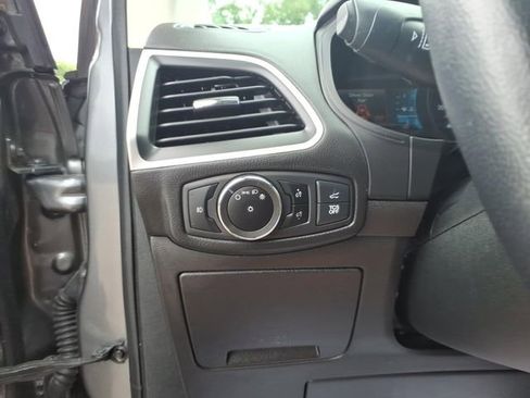 Certified 2023 Ford Edge SEL w/ Convenience Package AWD/4WD image 12