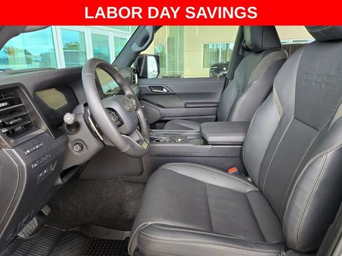 Used 2024 Lexus GX 550 AWD/4WD image 9