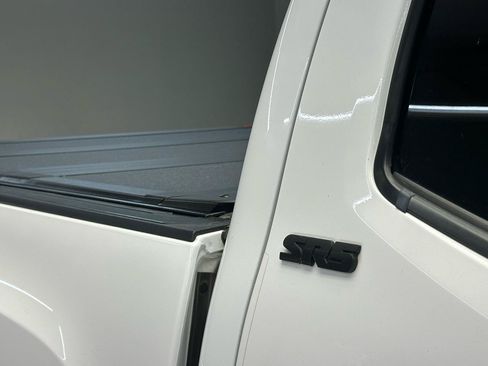 Used 2021 Toyota Tacoma SR5 RWD image 10