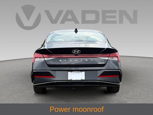 Used 2025 Hyundai Elantra Limited FWD image 6