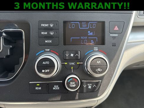 Used 2017 Toyota Sienna LE FWD image 19