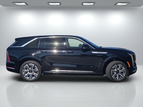 New 2026 Cadillac Escalade IQ Luxury 1 w/ LPO, Radiant Package image 3