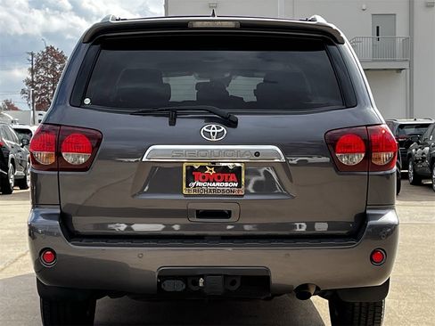Used 2019 Toyota Sequoia Limited image 5