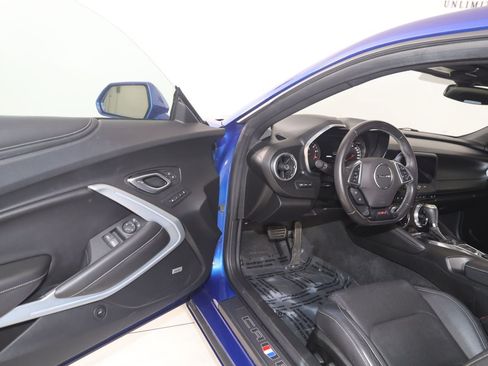 Used 2018 Chevrolet Camaro SS RWD image 48