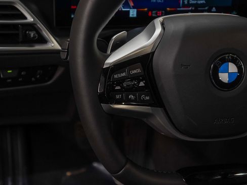 Used 2025 BMW 430i Coupe w/ Convenience Package image 16