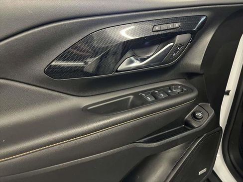 Used 2022 GMC Terrain AT4 w/ Infotainment Package II image 17