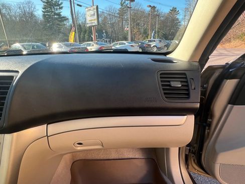 Used 2008 Subaru Outback 2.5i L.L. Bean image 35