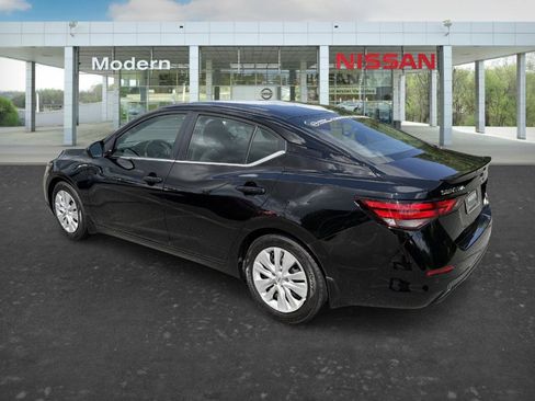 Certified 2022 Nissan Sentra S w/ Electronics Package FWD image 3