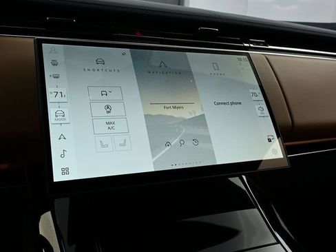 Used 2025 Land Rover Range Rover Sport Dynamic SE image 10