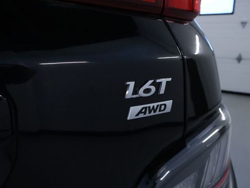 Used 2023 Hyundai Kona Limited AWD/4WD image 11