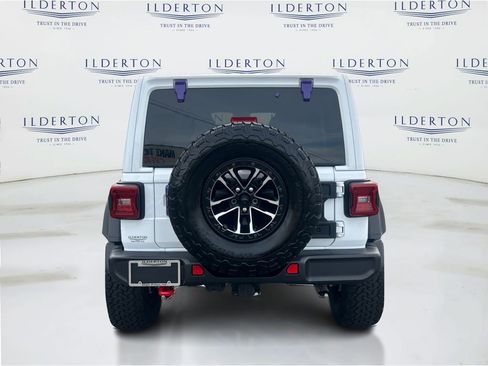 Used 2024 Jeep Wrangler Rubicon w/ XTREMEE 35" Tire Package image 7