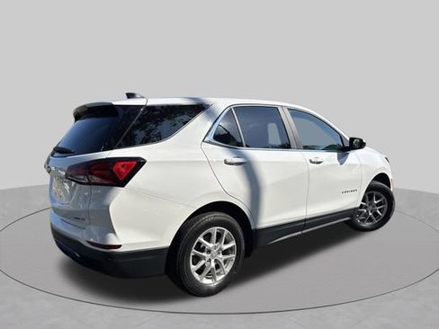 Used 2023 Chevrolet Equinox LT w/ Driver Convenience Package AWD/4WD image 7
