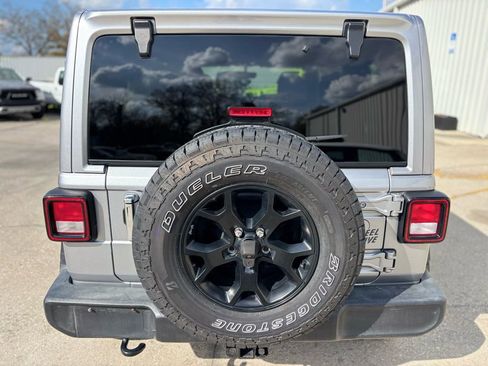 Used 2021 Jeep Wrangler Unlimited Sport image 4