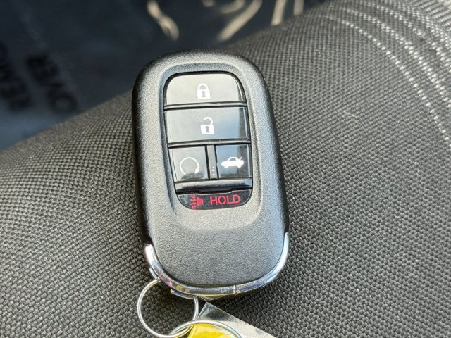 Used 2023 Honda Civic Sport image 30