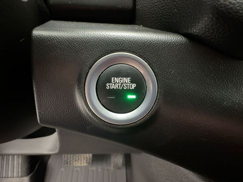 Used 2024 GMC Terrain SLE w/ Driver Convenience Package image 24