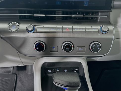 New 2026 Hyundai Kona SE FWD image 13