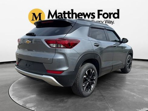 Used 2022 Chevrolet TrailBlazer LT w/ Convenience Package FWD image 5