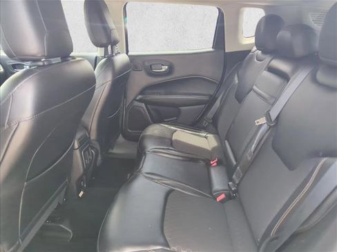 Used 2017 Jeep Compass Latitude w/ Popular Equipment Group FWD image 12