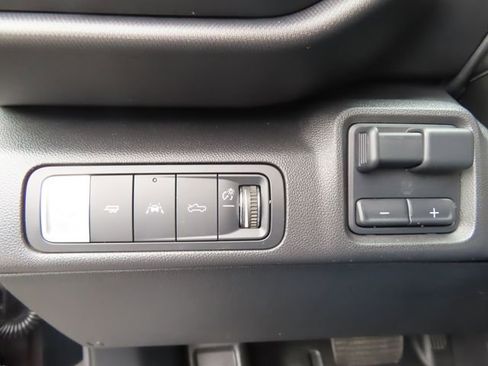 Used 2025 Chevrolet Silverado EV W/T AWD/4WD image 35