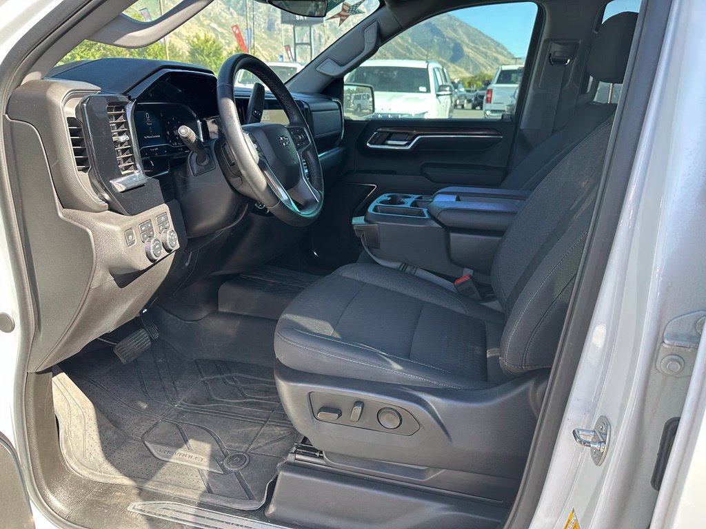 Certified 2024 Chevrolet Silverado 1500 RST w/ Z71 Off-Road Package AWD/4WD image 28